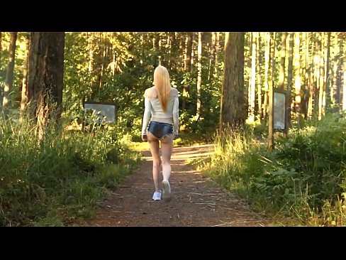 ❤️ Mara sabiħa timxi bil-mod, mhux video nude ❤ Sess f'mt.doujin-sexy.ru ☑